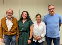 Die vier Vorstandsmitglieder des Fördervereins zeigen sich auf einem Gruppenfoto.